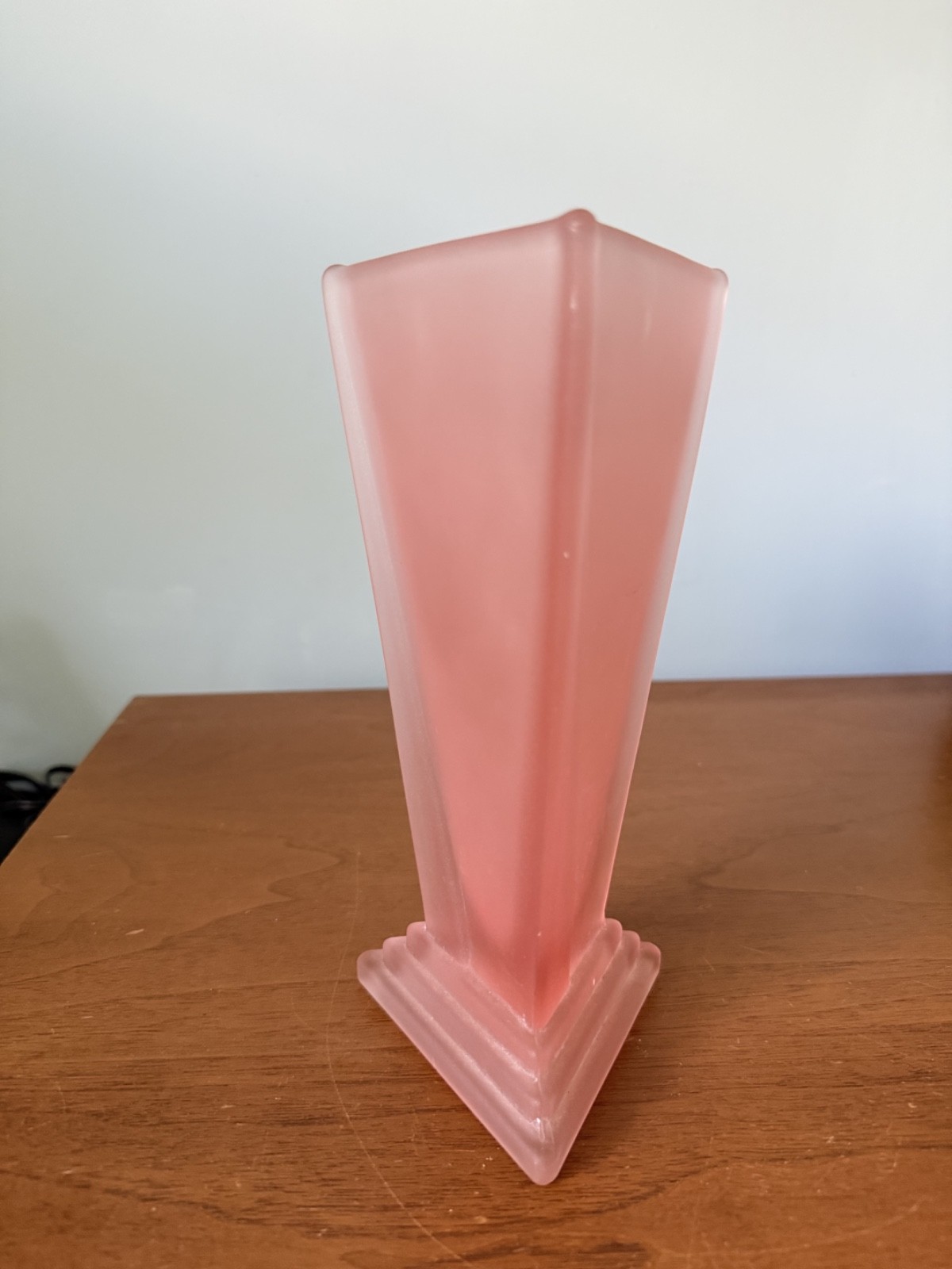 Art Deco New Martinsville Pink Satin Triangular Vase! 1920’s Art Deco Glass!