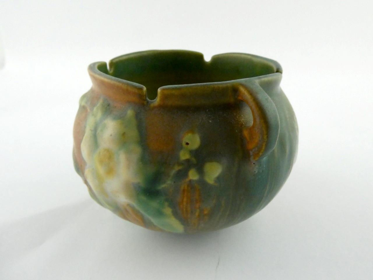 Roseville WHITE ROSE Brown Terra Cotta and Green 3.25 Inch Height Jardiniere VGC