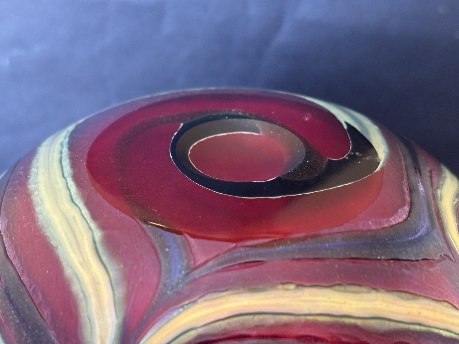Rare Iridescent Charles Lotton 1989 King Tut Vase