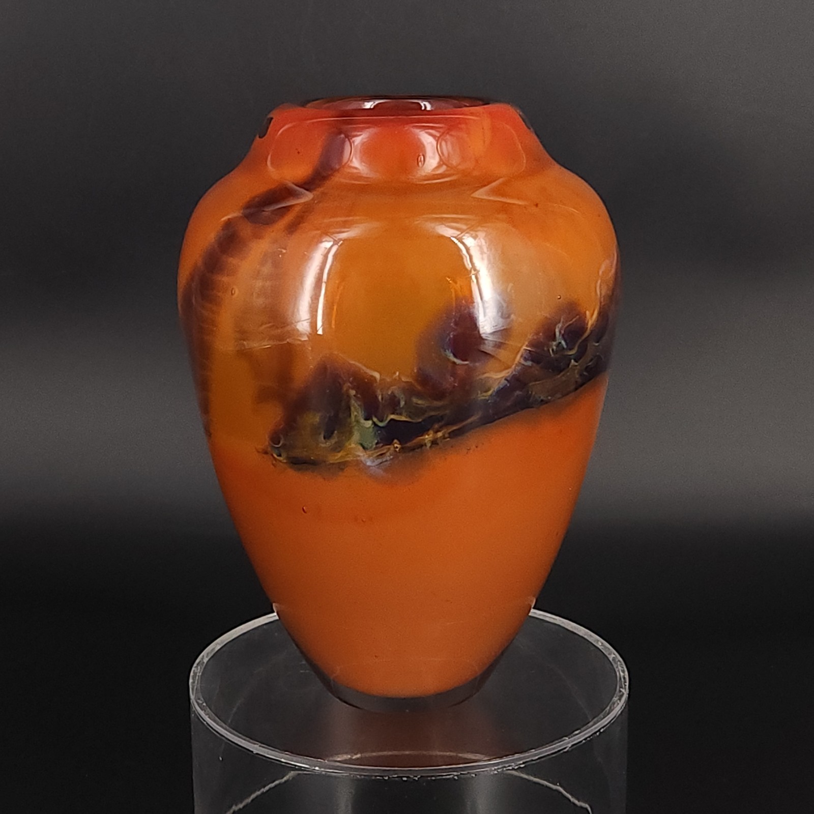 Vtg Signed “K.C.” Studio Art Glass Vase Orange W/ Red Swirls 6.5″ Tall 1981