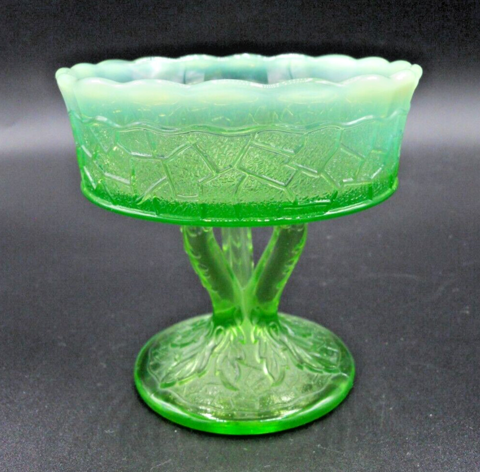 SCARCE BEAUTIFUL DUGAN GREEN VASELINE OPALESCENT MAPLE LEAF JELLY COMPOTE VASE