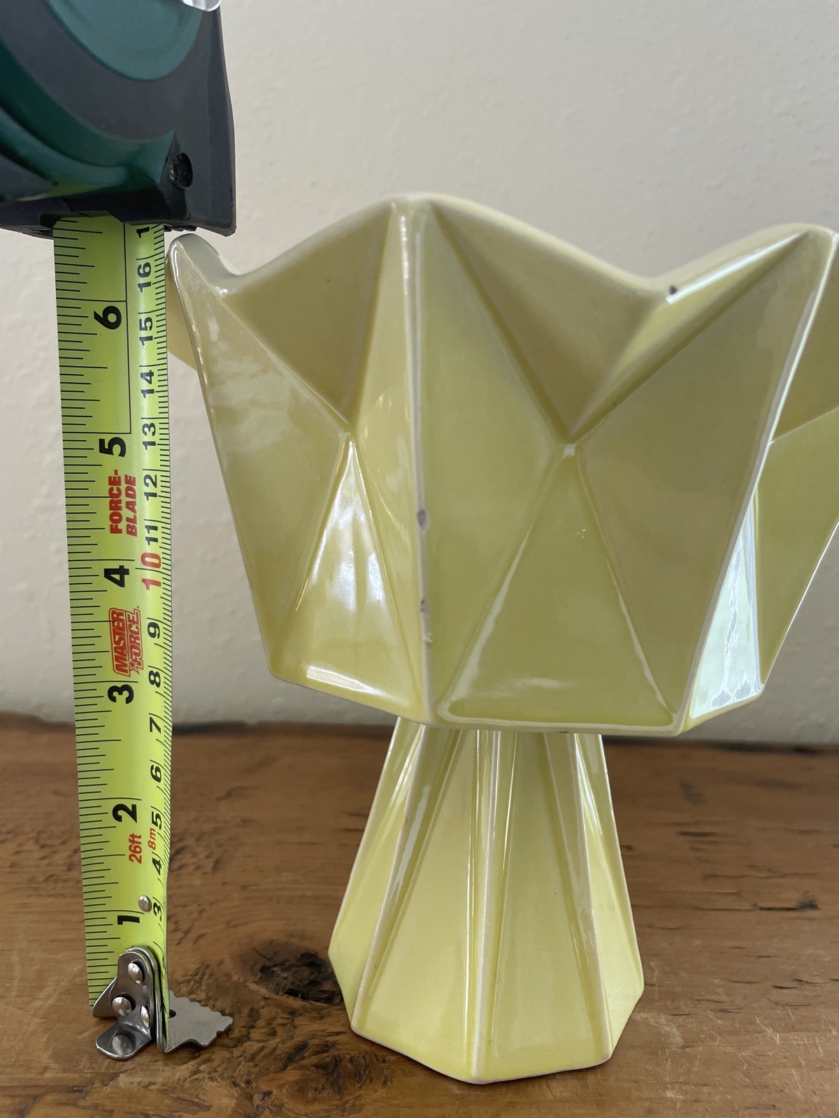 MCM RED WING POTTERY PRISMATIQUE GEOMETRIC PEDESTAL PLANTER YELLOW & WHITE 6.5″