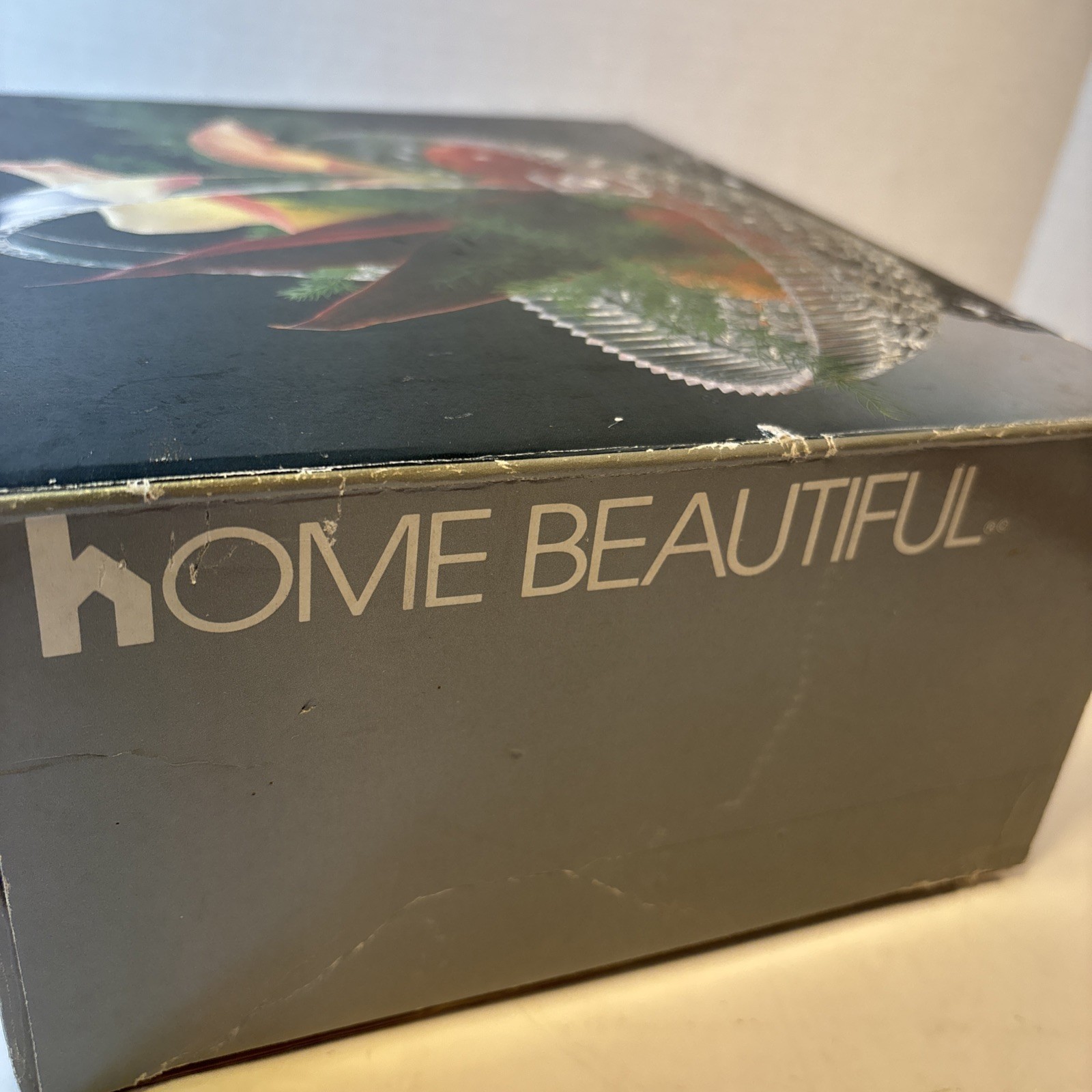 VTG NOS Home Beautiful Ambrosia Designs Crystal Basket glass Handle Table Décor