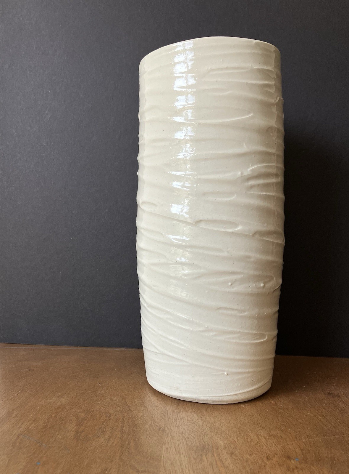 Vintage Isabelle Soule studio pottery 9 3/8 tall vase art unusual white NW