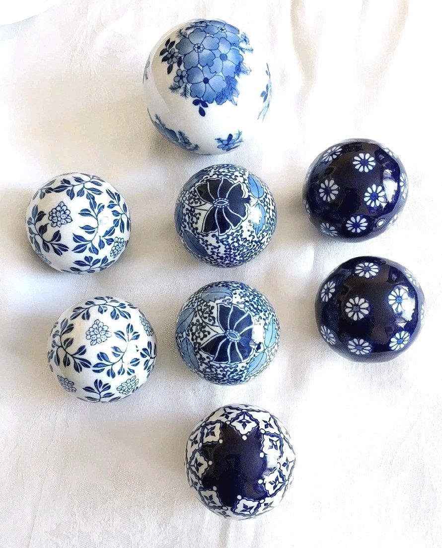 Set of 8 Blue and White Ceramic Carpet Balls Chinoiserie Orbs Decor