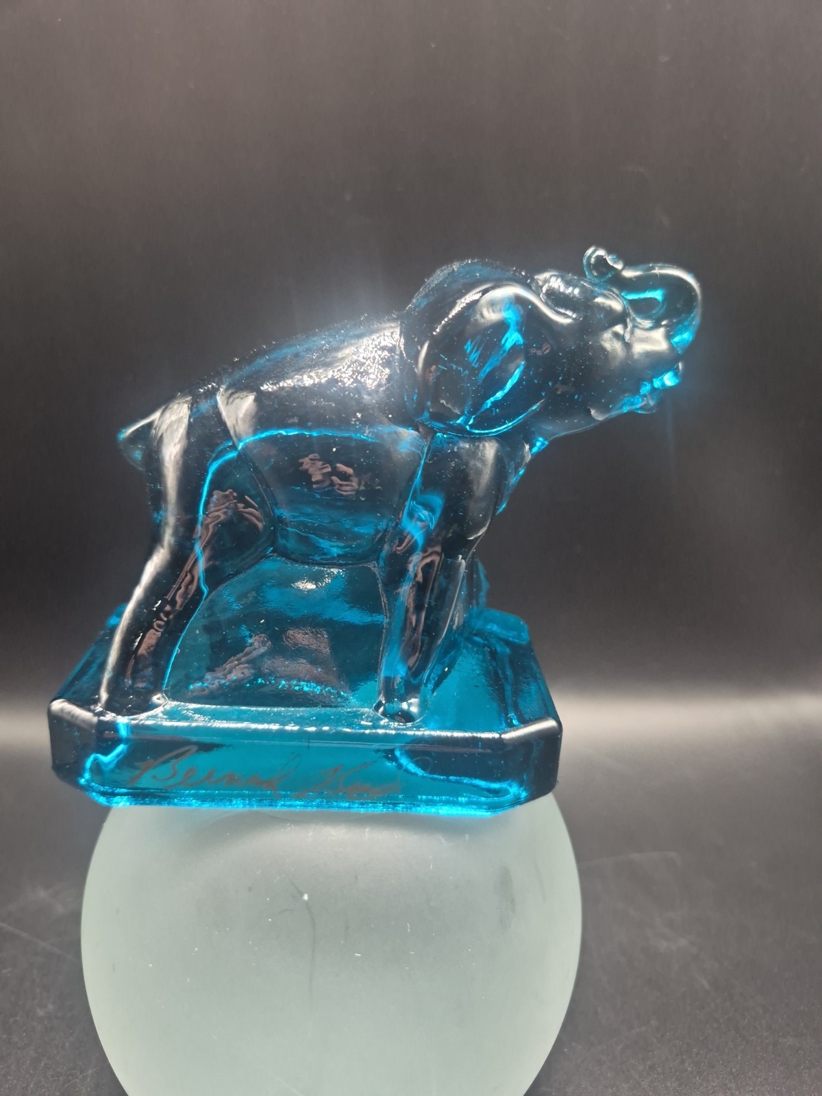 Boyd Glass Teal Zach Elephant Figurine Signed Bernard Boyd Art Glass 3.5″