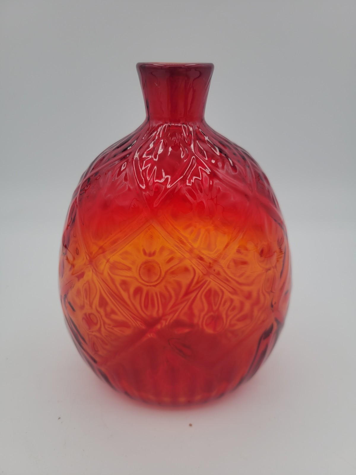MMA Daisy-Diamond Bottle Glass Flask Ruby Red Amberina Pairpont Repro Museum