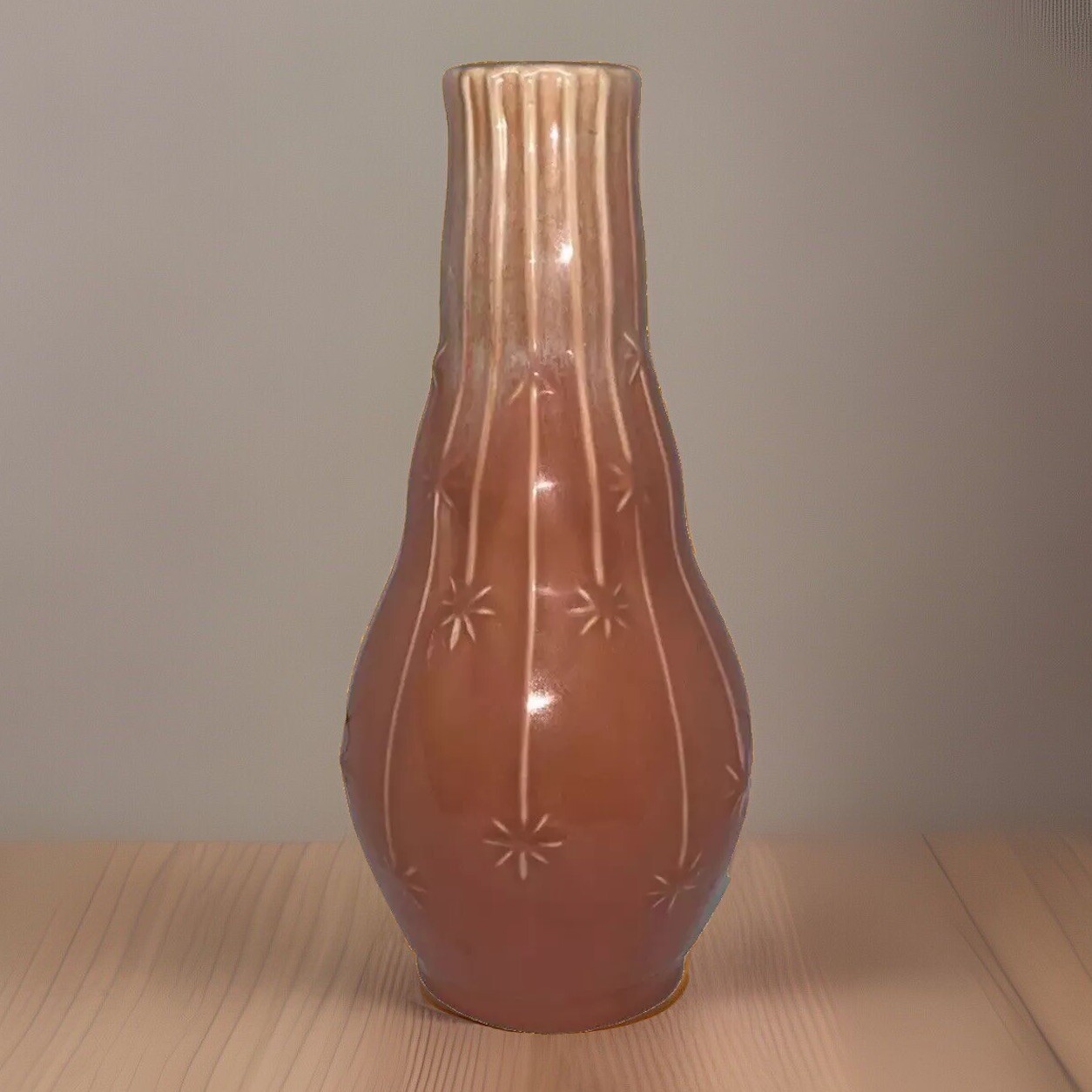 ENCHANTO CALIFORNIA POTTERY VASE S72 STARBURST SIENNA COLORED 9.5 INCHES