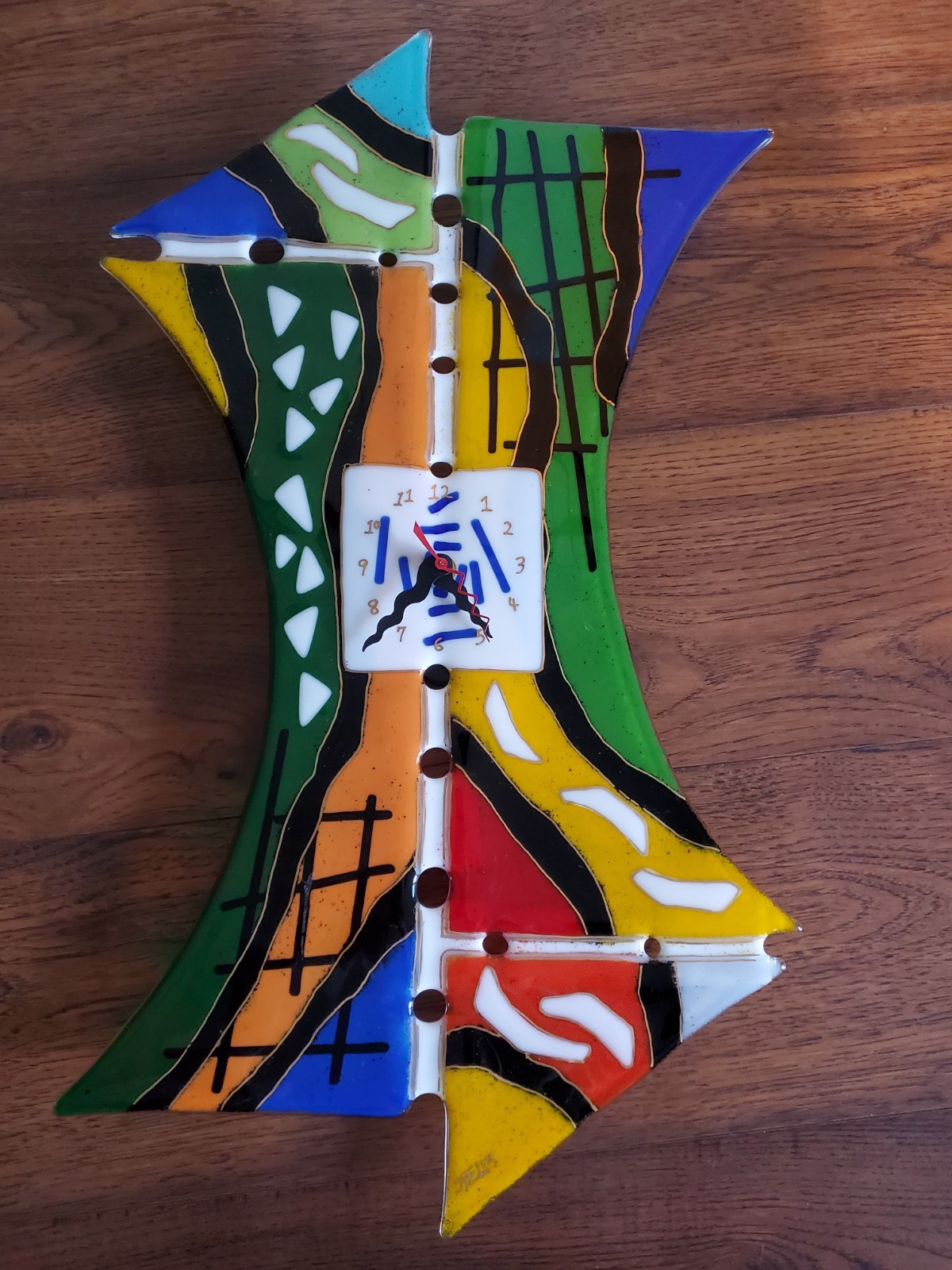 Glass Wall Hanging Fused Clock Art Smooth Shiny Colorful Battery Operated