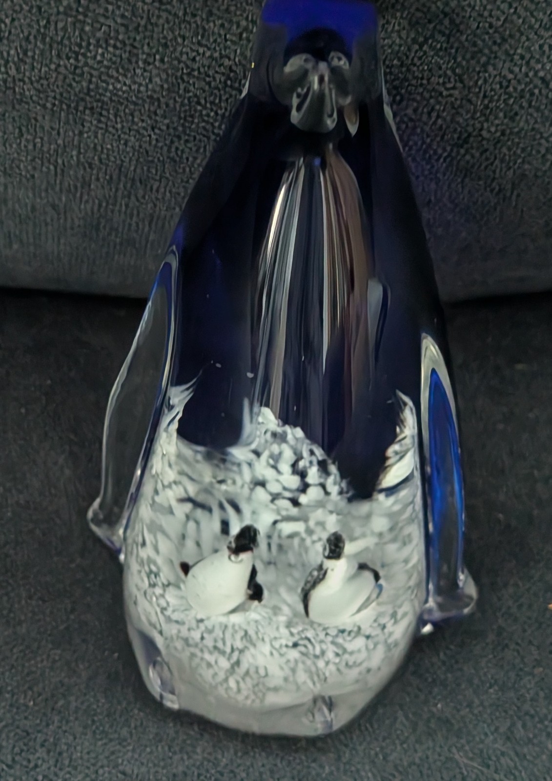 Cobalt Blue Art Glass Mother Penguin w/ Babies Figurine Paperweight 5.5″