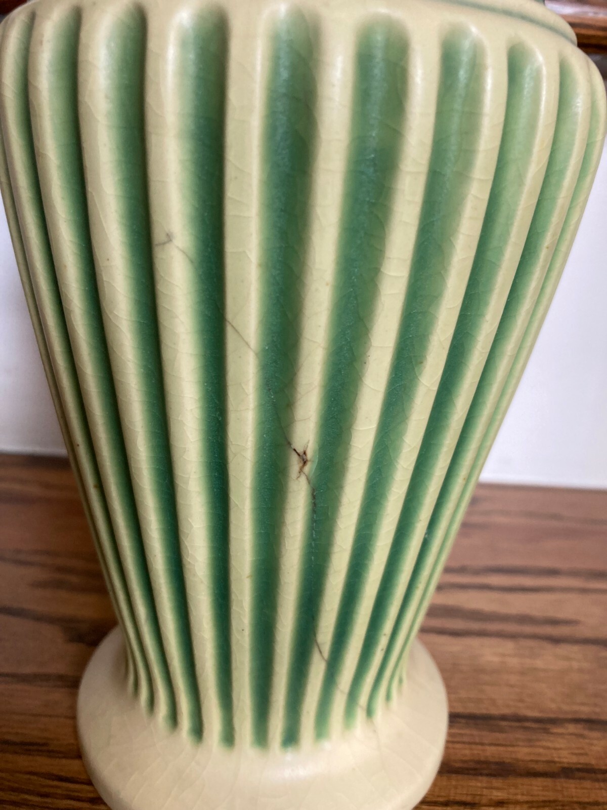 Roseville Art Pottery Corinthian VASE 8-1/4 inch Tall 1923 Unmarked