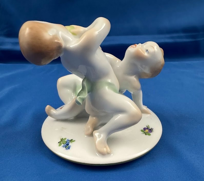 HEREND Queen Victoria Scale with Boys on Top Fighting for Apple Porcelain RARE