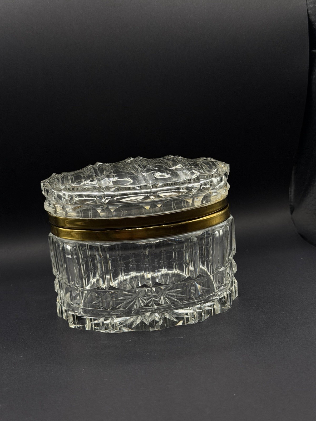 Vintage Crystal Jewelry Casket Box Oval Cut Glass Starburst Hinged Lid 4.5in