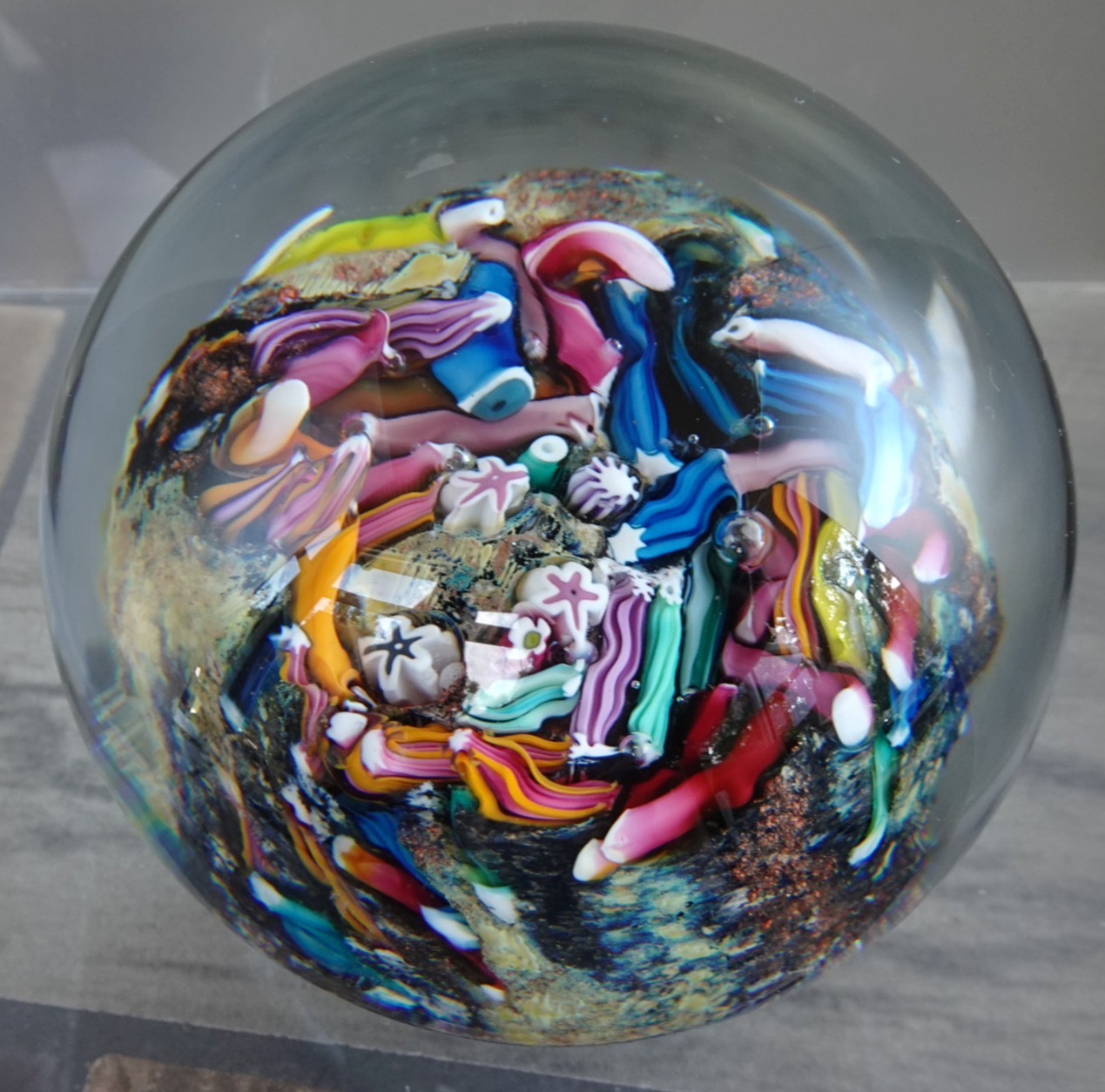 LARGE 3.1″ Doug Sweet Art Glass Millefiori Ribbon Paperweight
