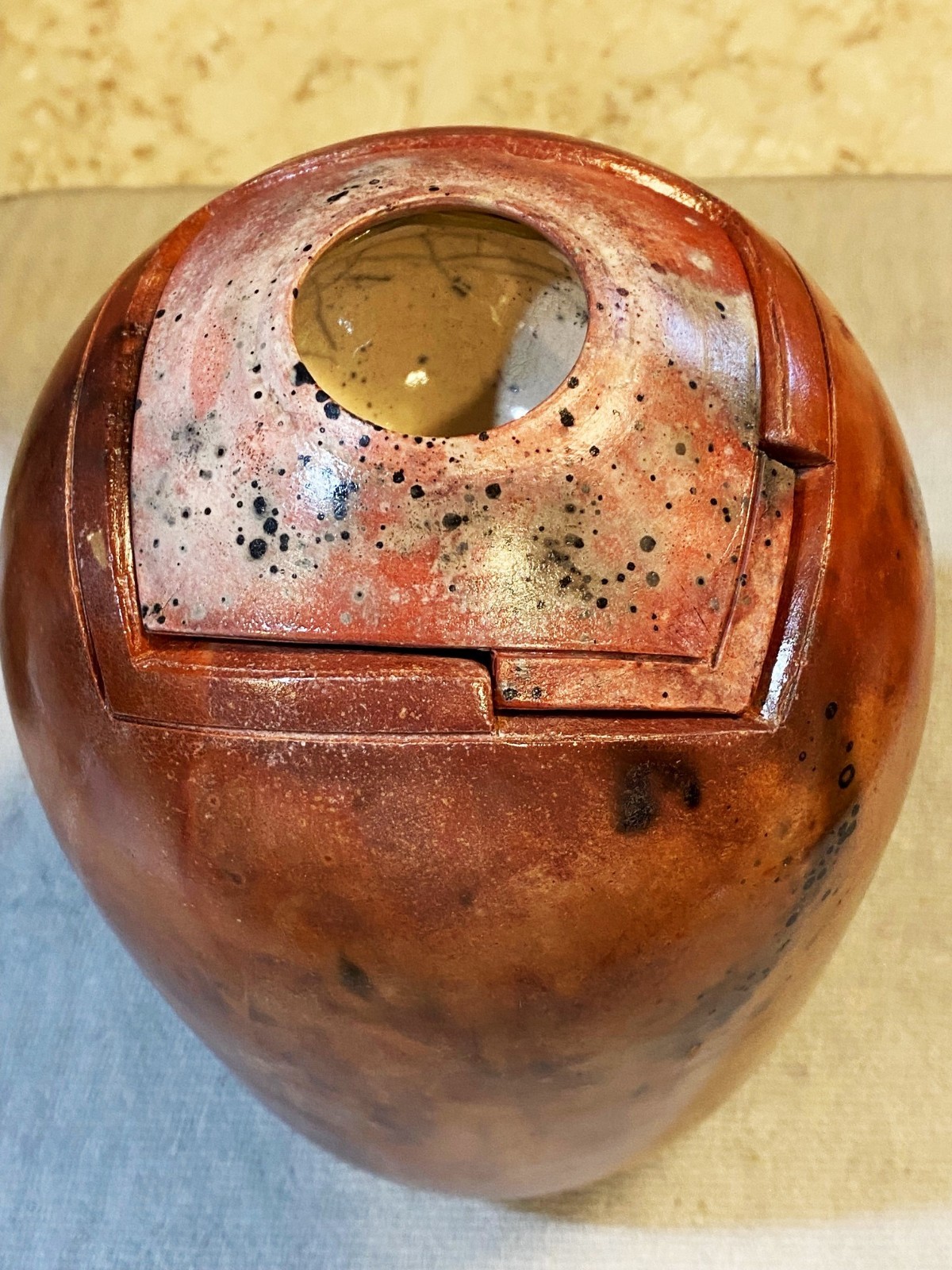 ANDY SMITH RAKU POTTERY 9.25 in TALL WORK OF ART BEAUTIFUL VASE SIGNED 2014