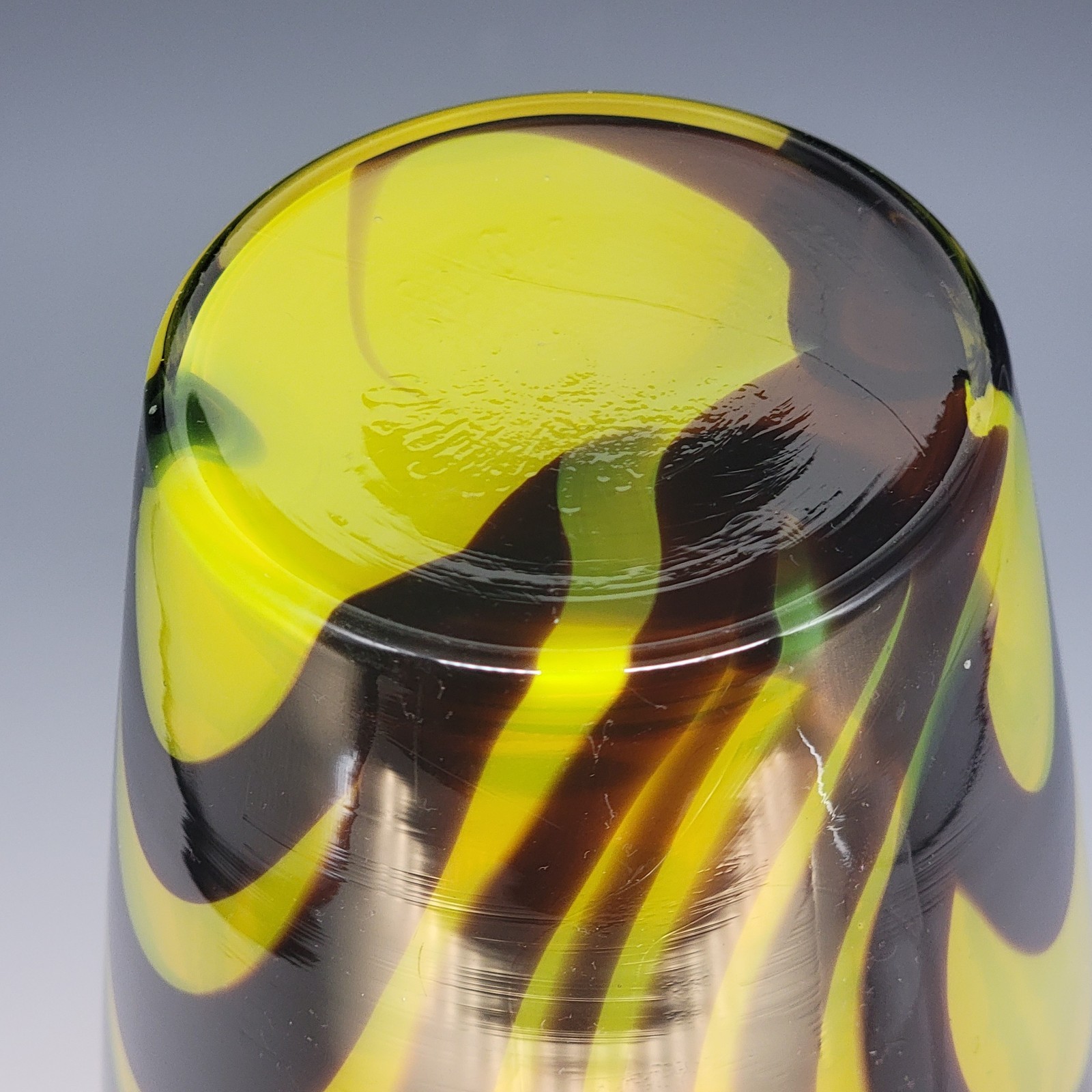 Yellow Blown Glass Vase With Brown Swirls 9.75″ Tall UV Reactive Cadmium GLOWS