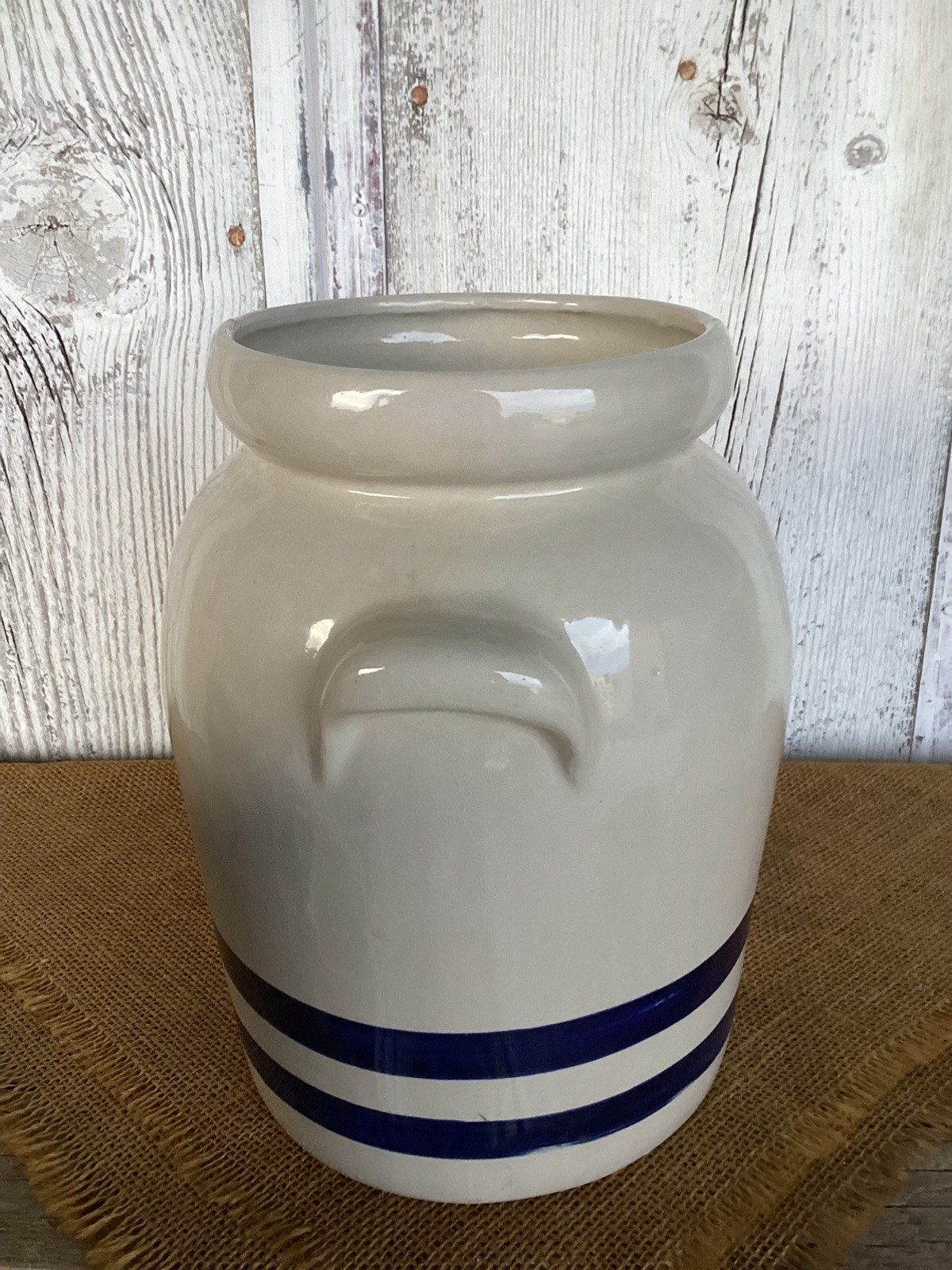 Vintage RRP Co Blue Stripe Lug Handle Crock Pottery Roseville, Oh, USA,
