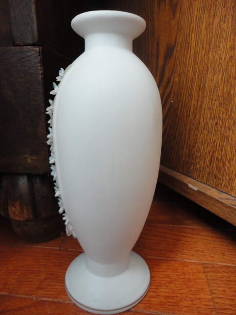 Lefton Floral Vase 1197 Flat finish 7-1/2 in Tall Vintage
