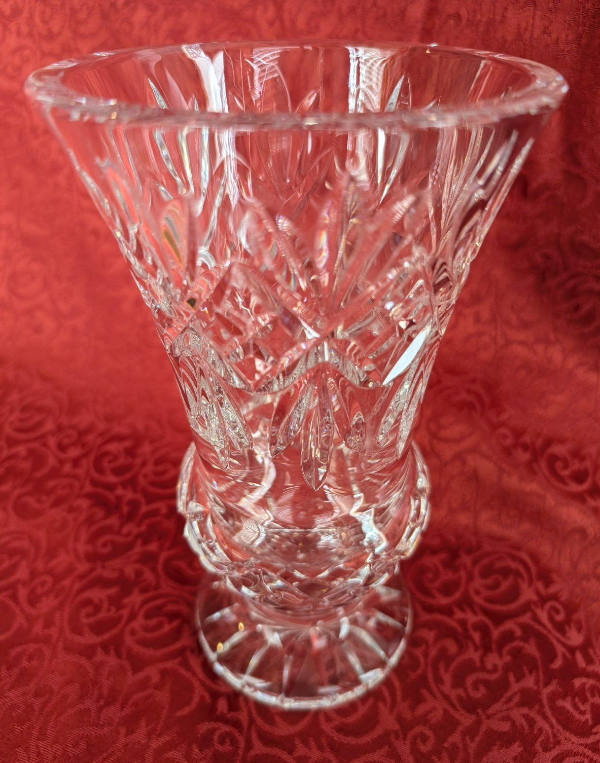 VTG WATERFORD Cut Crystal Flared &Footed Vase New w BOX 8 3/8″ x 4 7/8″ IRELAND