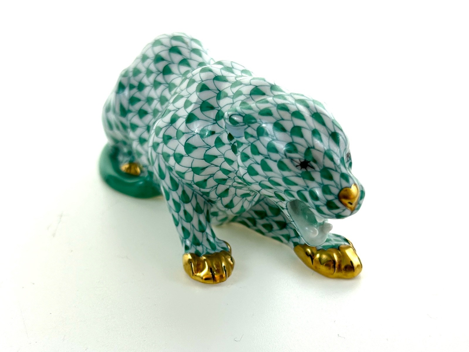 Herend Figurine Panther Or Big Cat Green Fishnet Mint Condition