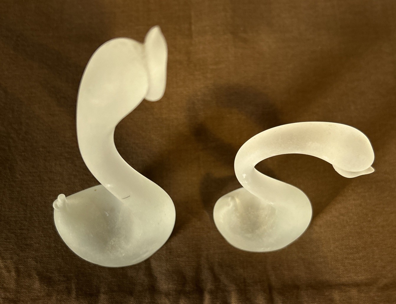 Two Frosted Glass Swans Decorative MCM 8 Inches And 5 Inches