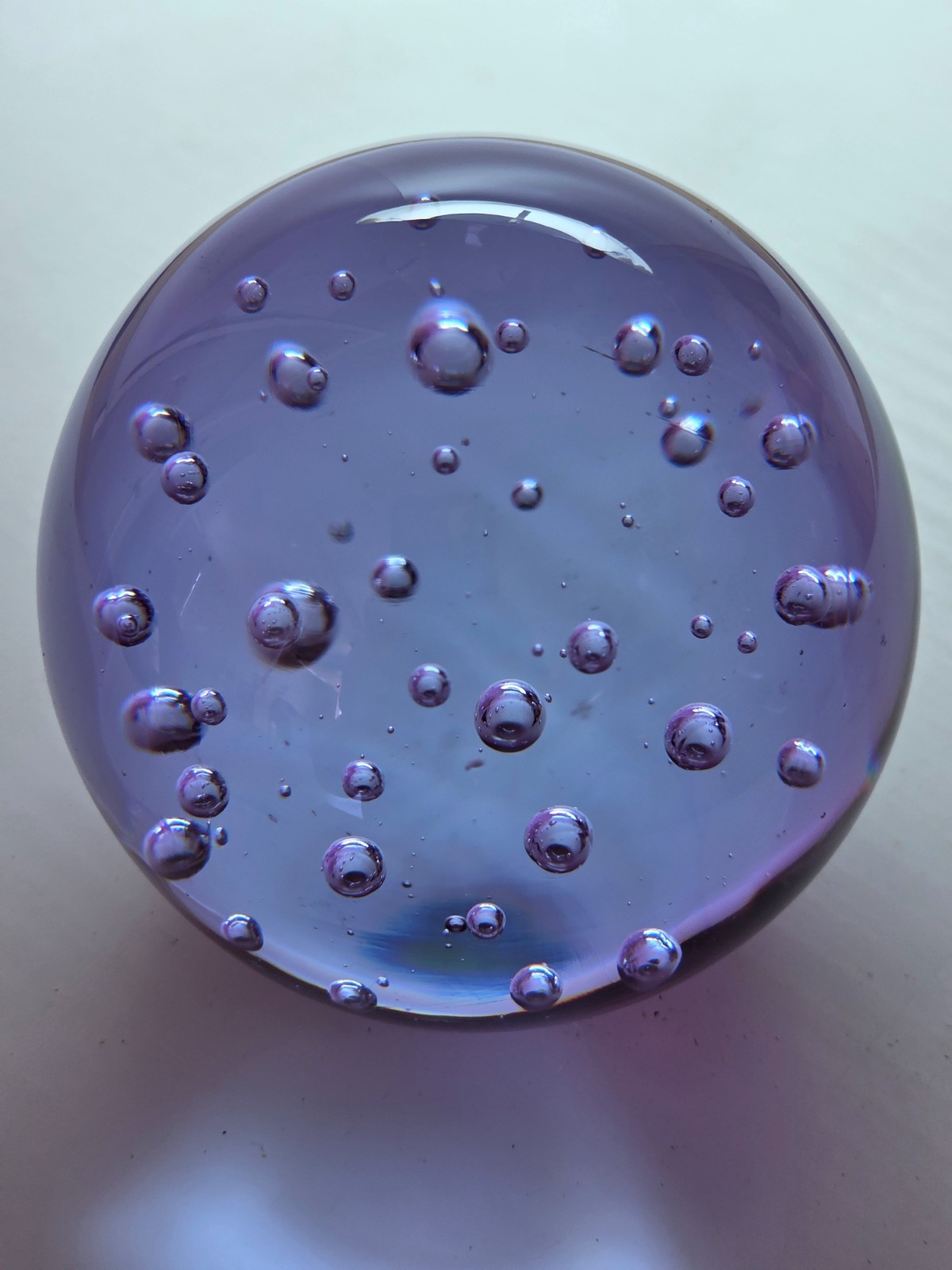 VTG 2.5in Handblown Art Glass Orb Paperweight LAVENDR Bubble Burst Tempe AZ -USA
