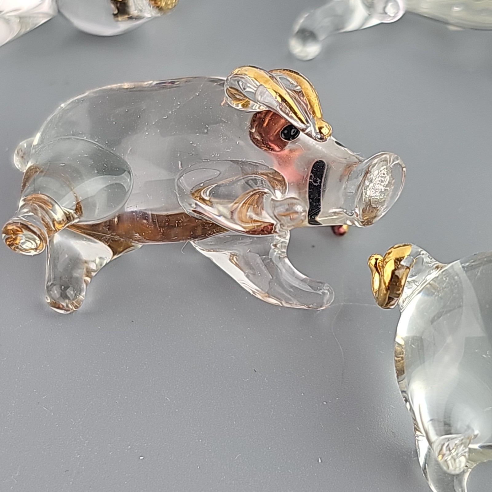 7 Miniature Art Glass Pig Clear Gold Trim Mini Sizes Figurines 1 Stone Carved