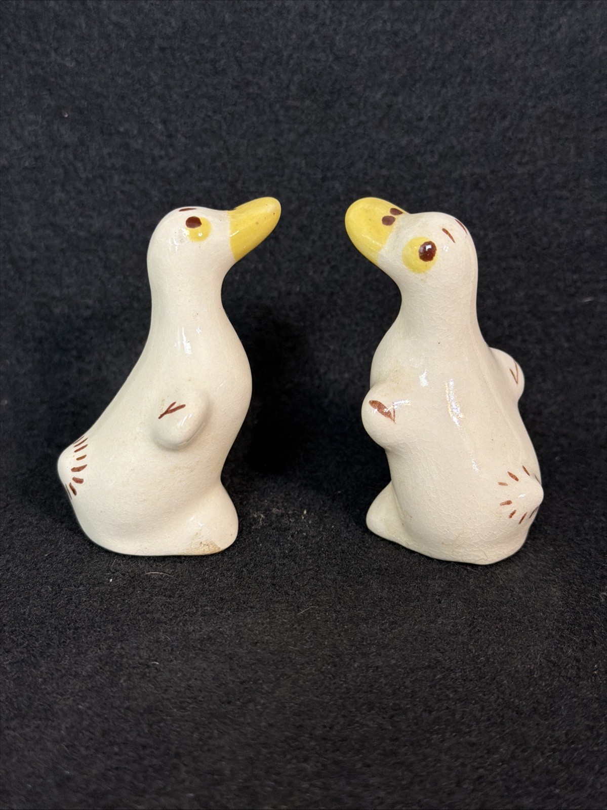 2 Vintage 3″ Rio Hondo Pottery Beak Up Duck Figurines CUTE! Miniature Ceramic