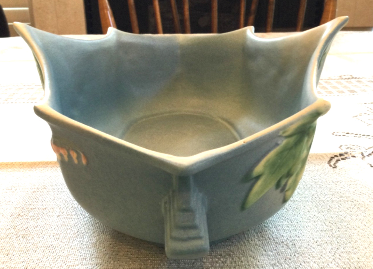 Vintage Roseville Console Bowl, Blue Matte Finish & Bleeding Heart # 382-10”