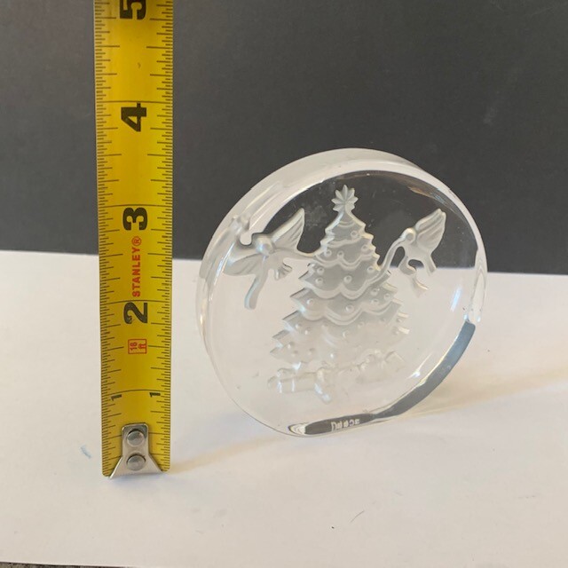 Danbury Mint art glass paperweight Christmas figurine gift Tree turtle dove 1980