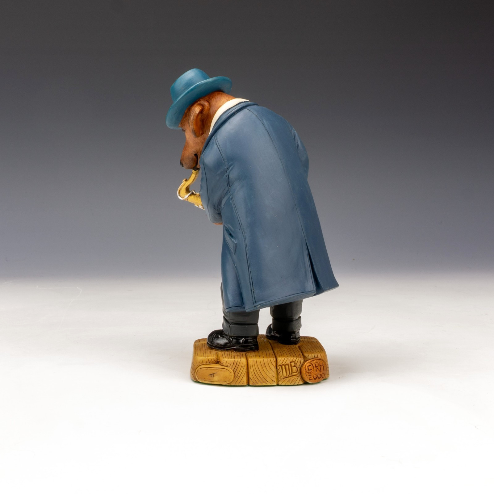 Robert Harrop Doggy People – DP137 ‘Smooth Sax’ Dachs Meister – Dog Figure
