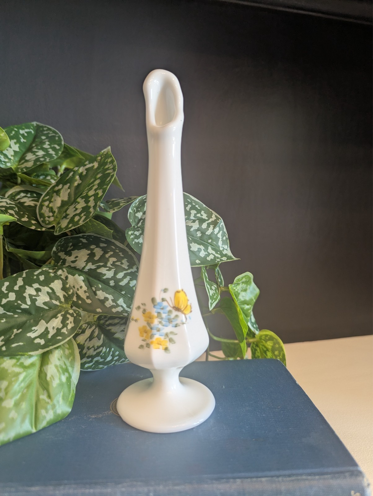 Fenton Swung Milk Glass Bud Vase – 8″ Tall