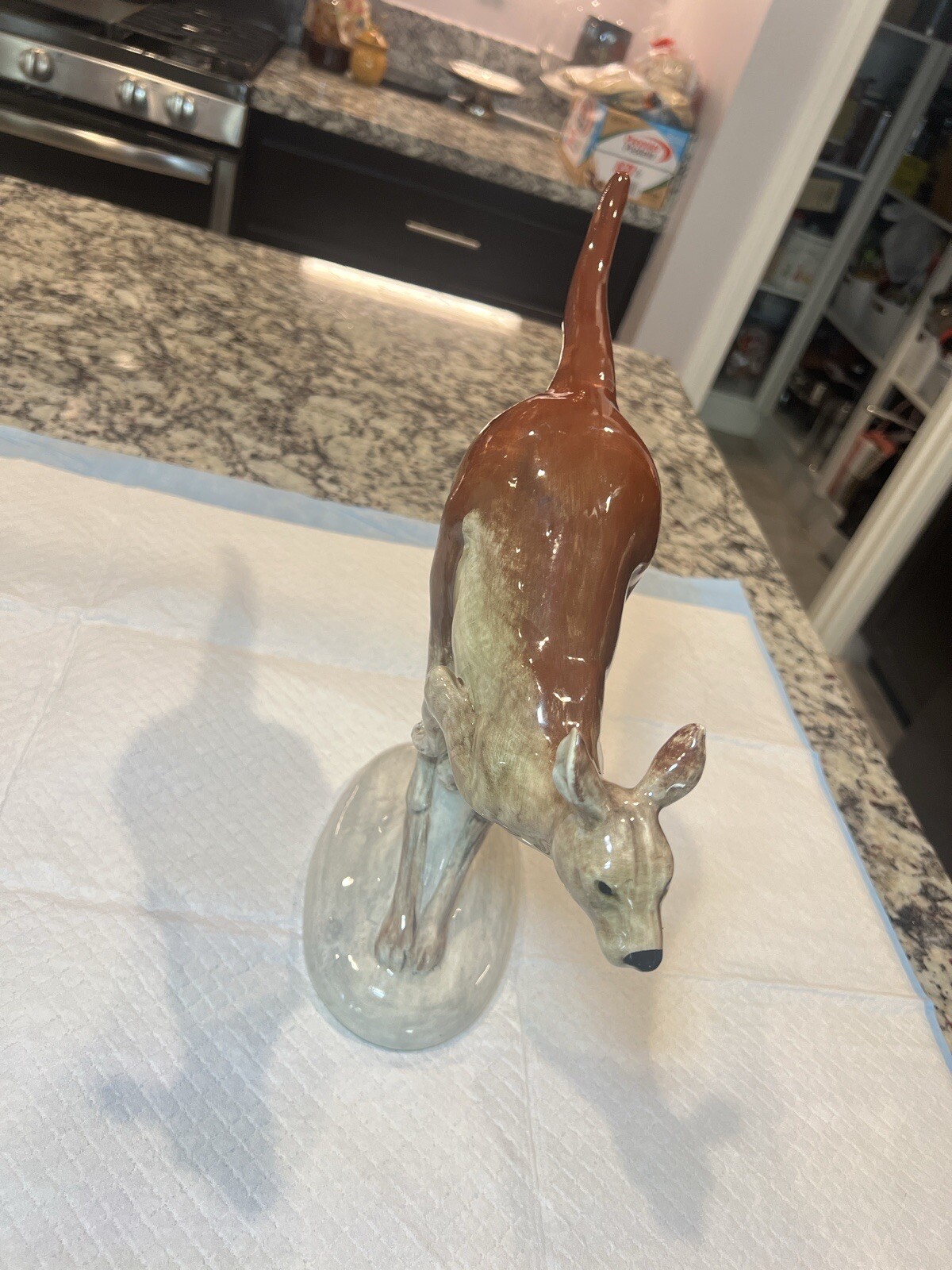 LARGE CERAMIC POTTERY KANGAROO, STUDIO, AUSTRSIGNED CYM, for BAZ LUHRMANN “Rare”
