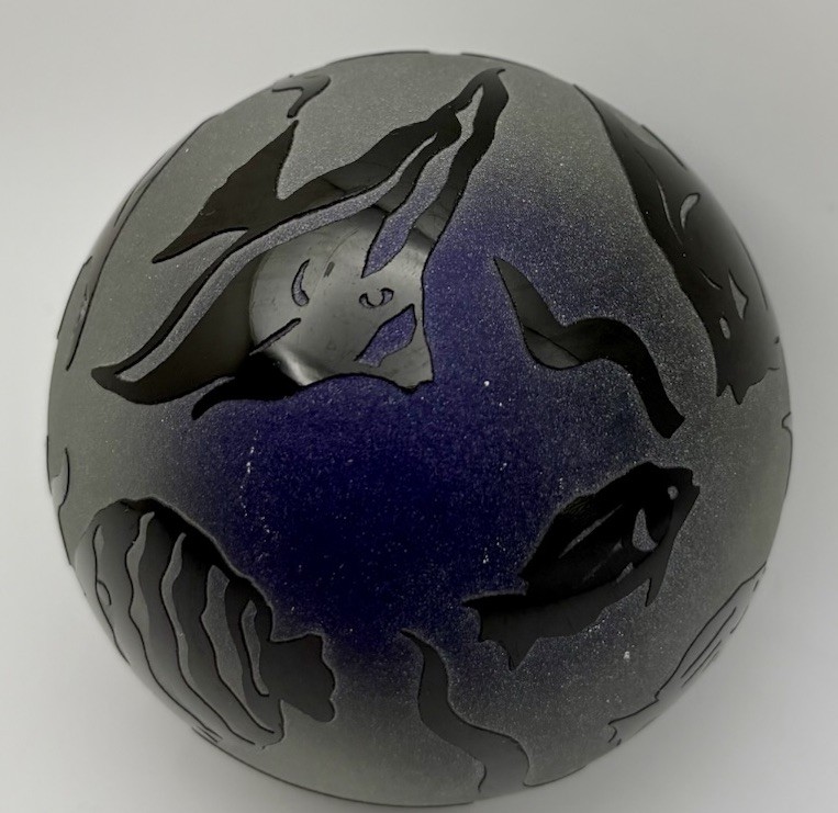 Steven Correia Art Glass Paperweight Ocean Fish Cameo Cobalt Blue Signed 3”