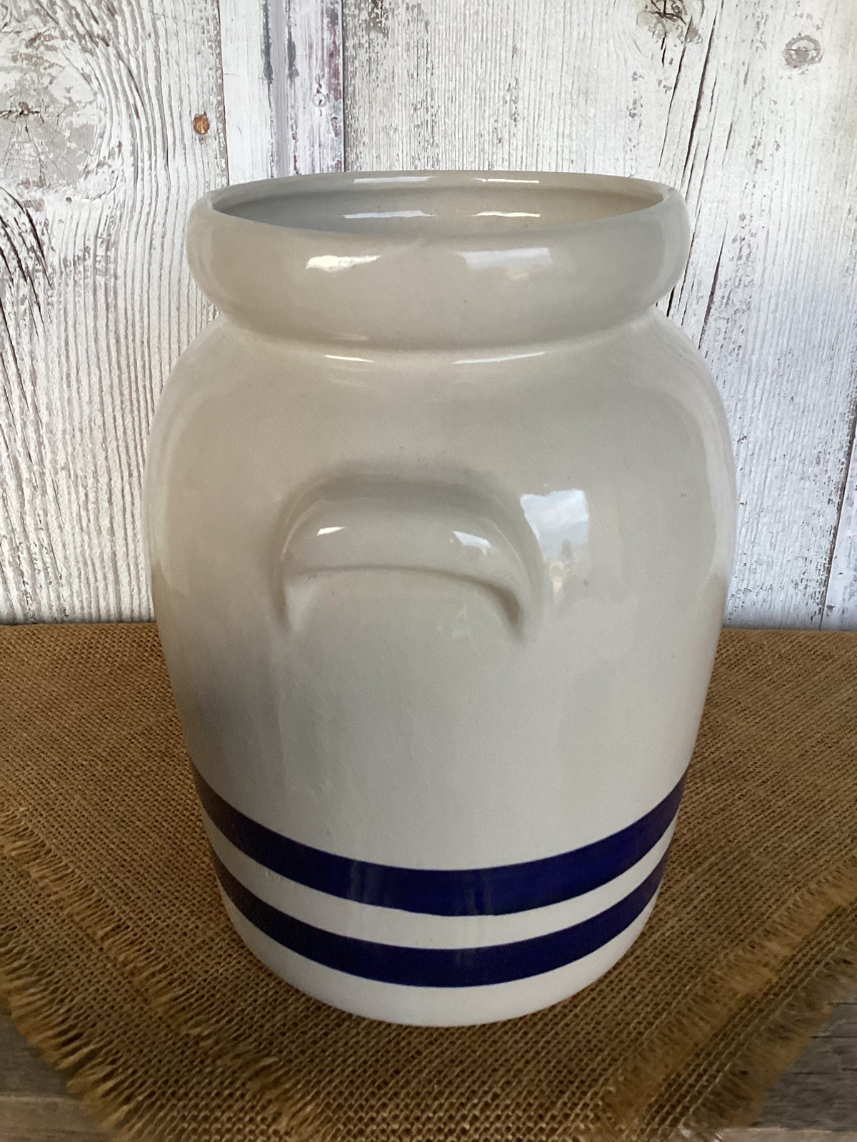 Vintage RRP Co Blue Stripe Lug Handle Crock Pottery Roseville, Oh, USA,
