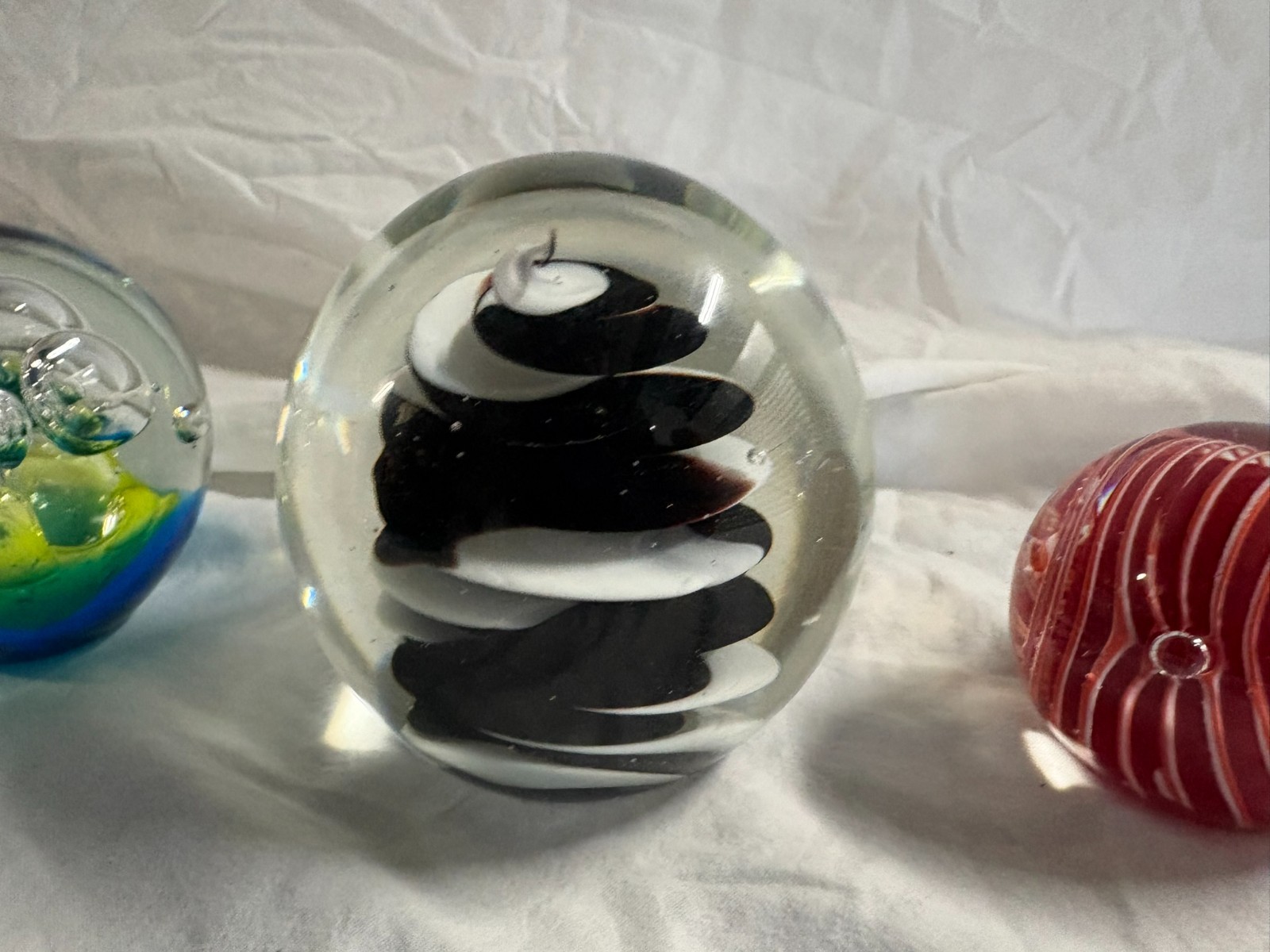 Edinburgh Glass Paperweight & DYNASTY GALLERY LOT OF 4 IN NEW CONDITION PG8
