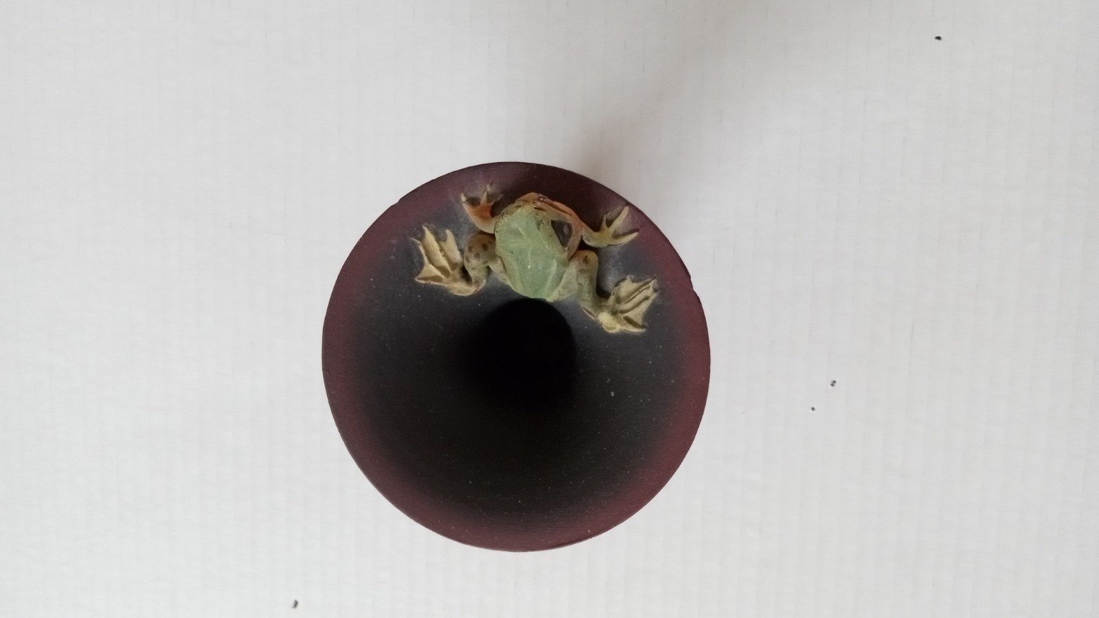 Nancy Yturriaga Adams Vase Frog Signed Dated