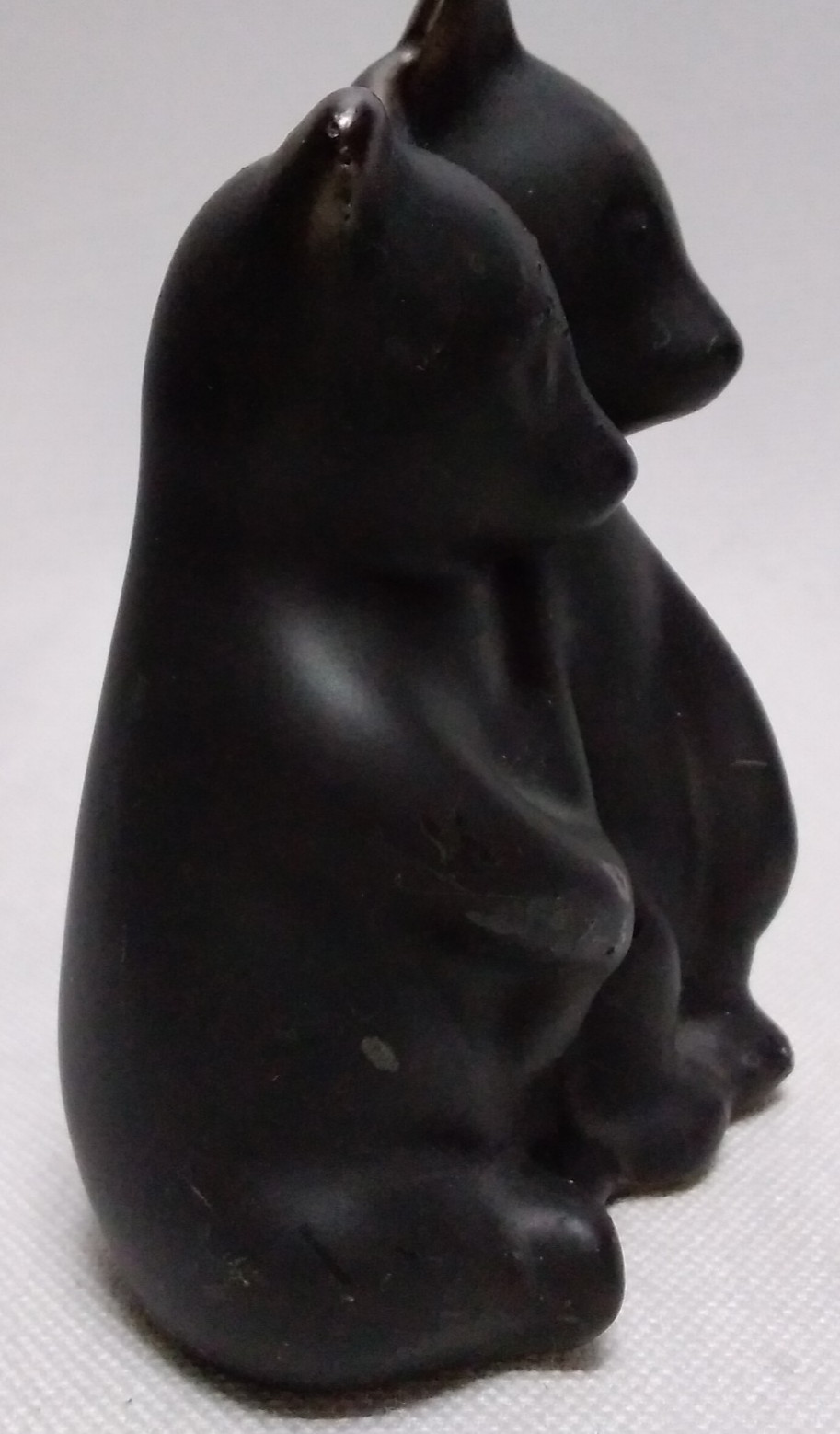 Vtg PIGEON FORGE POTTERY Matte Satin Black Bear Cubs Figurine