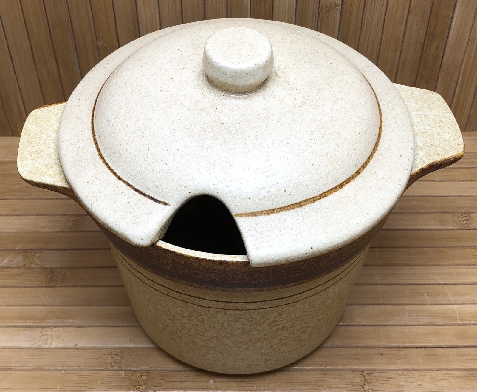 Vtg 1970’s Pottery Craft Oven & Microwave 1 1/2 Qt Beanpot Bean Pot Casserole