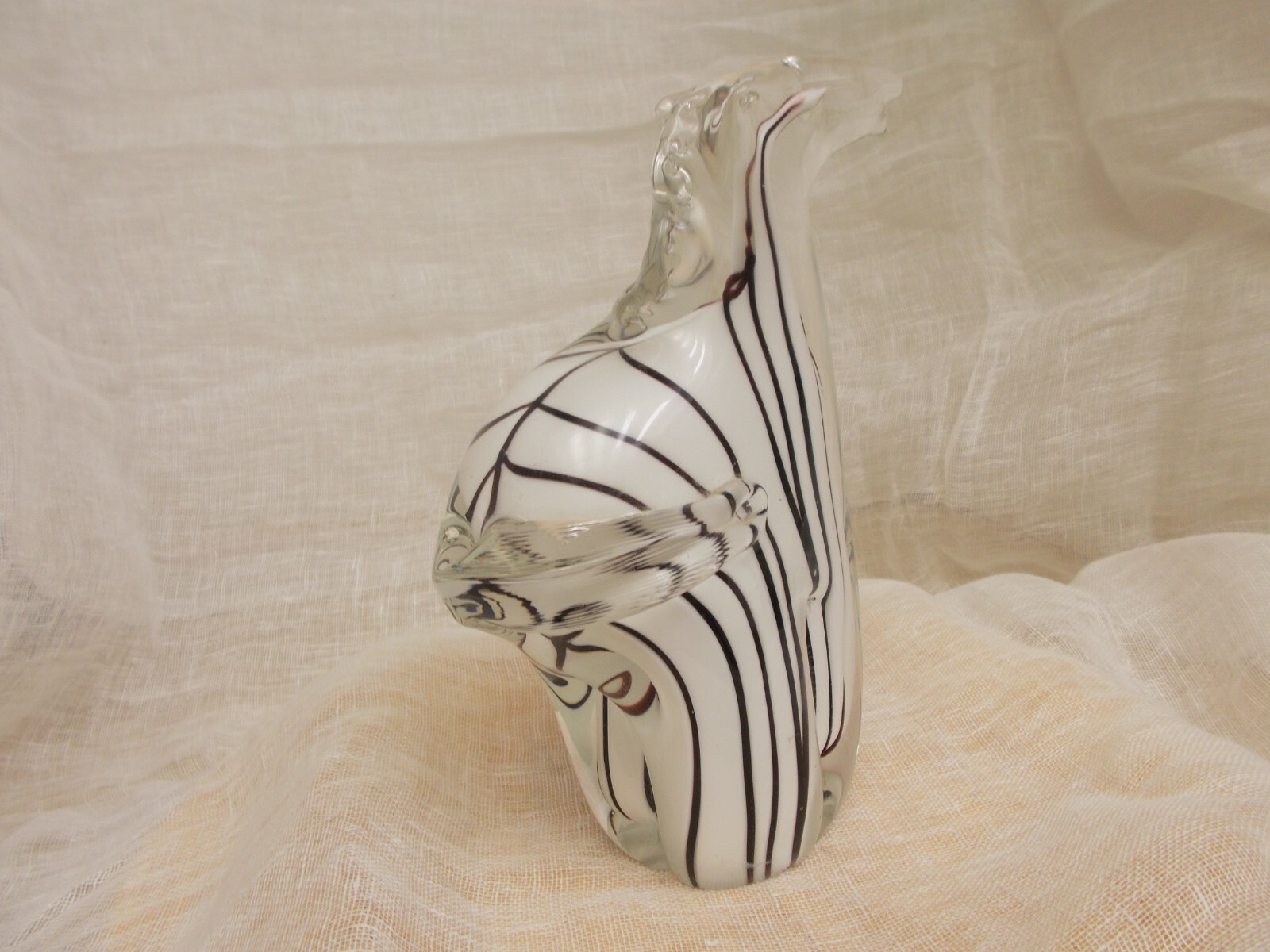 GLASS BLACK & WHITE ZEBRA ART GLASS PAPERWEIGHT /FIGURINE BY CRYSTAL CLEAR