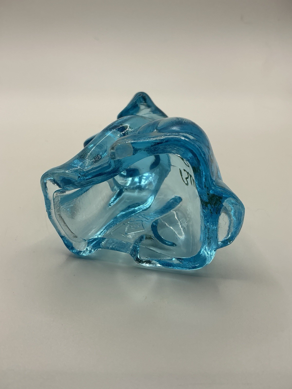 Boyd’s Crystal Art Glass Signed Bernard Boyd POOCHE the DOG ALICE BLUE ?