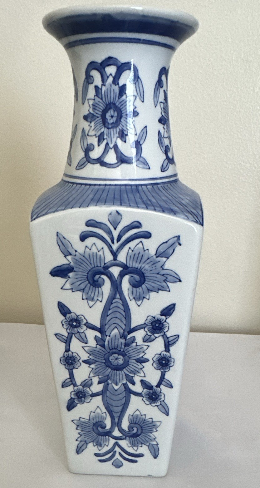 Vintage A&A Blue & White Floral Porcelain Vase 15 in Decorative Glossy Japan