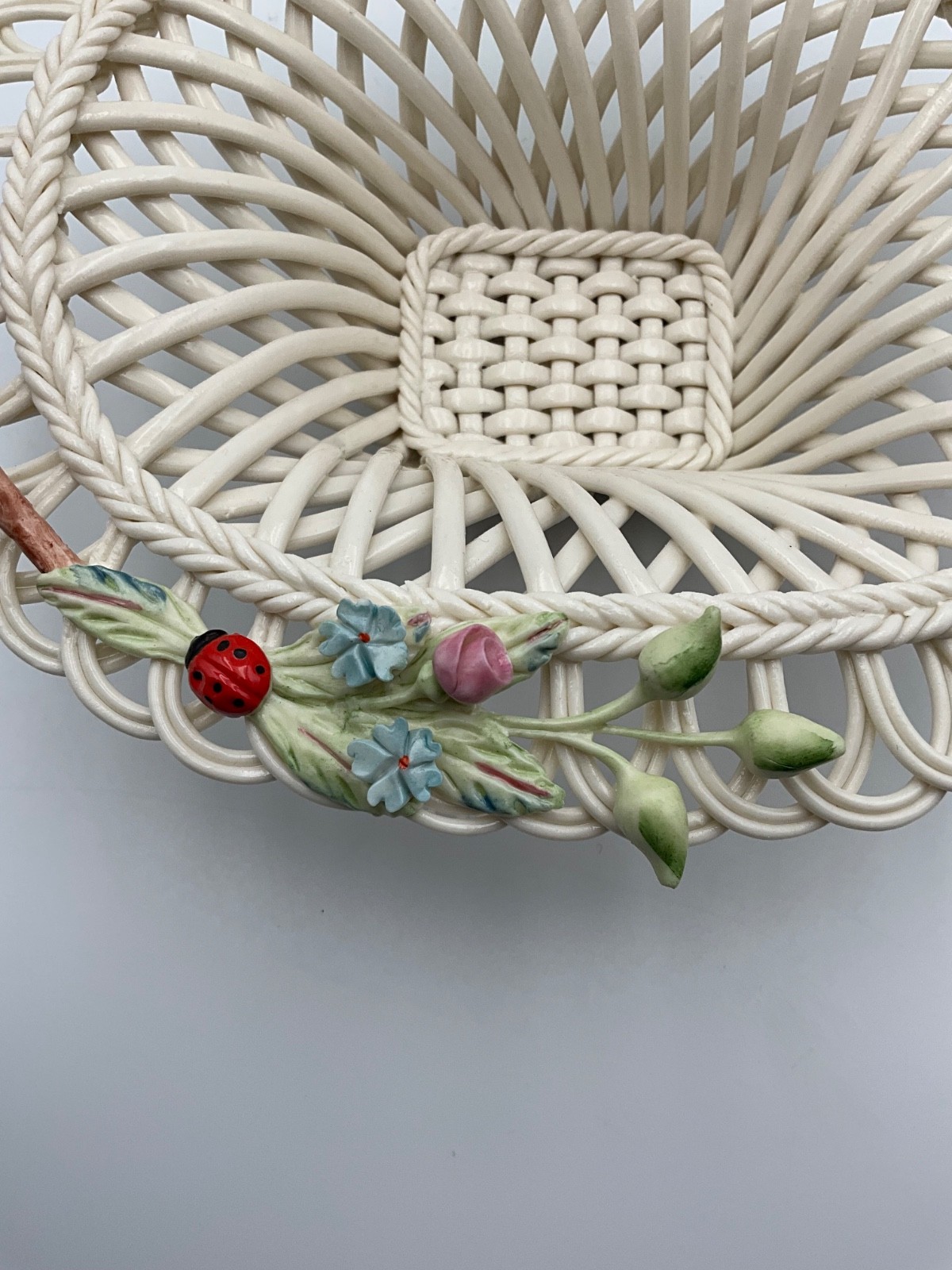 Belleek Collector Society Ladybug Basket Bowl Tulips & Blue Flowers Twig Handles