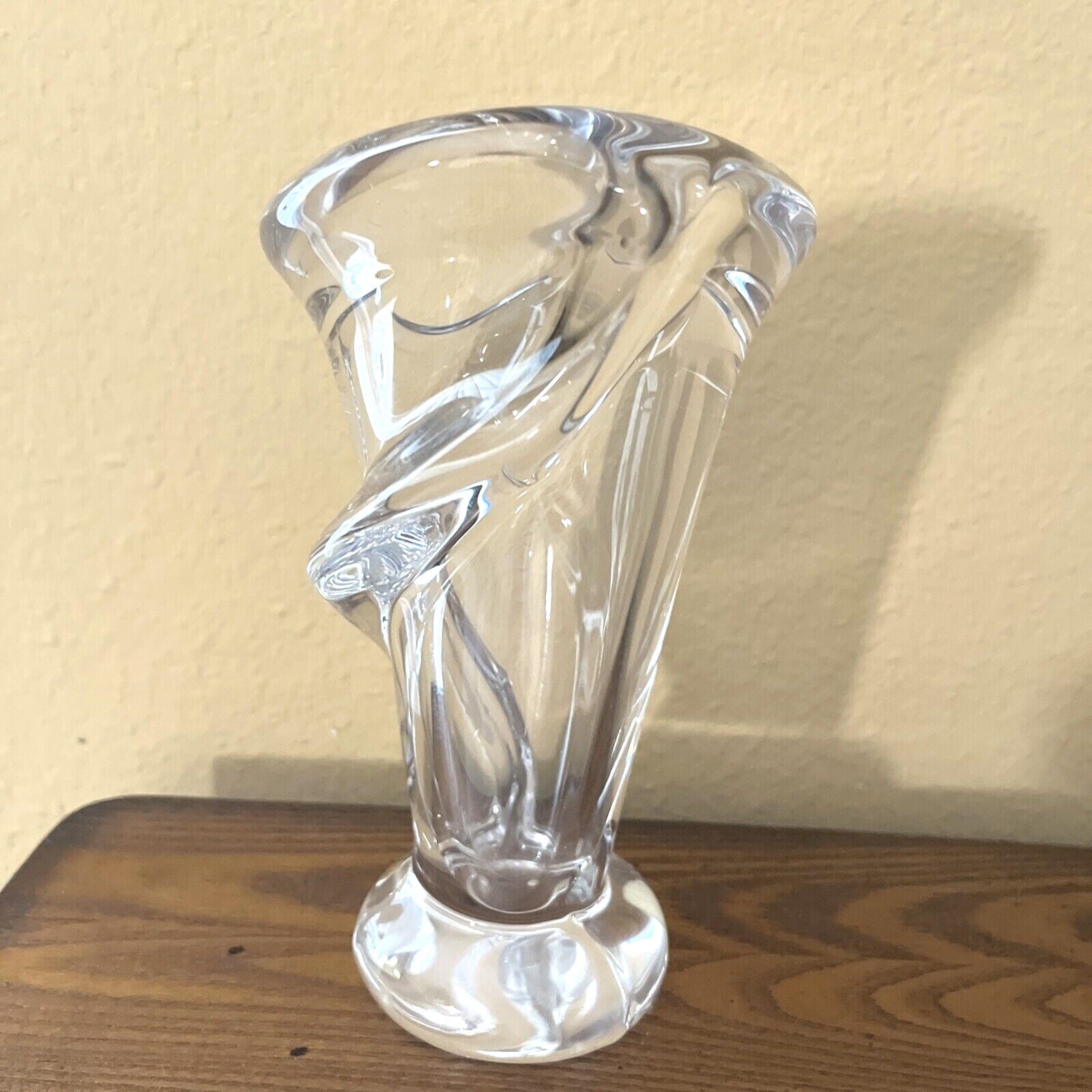 STUNNING~CRYSTAL CRISTALLERIES DE VANNES LE CHATEL ART GLASS MARKED VASE 7.25″T