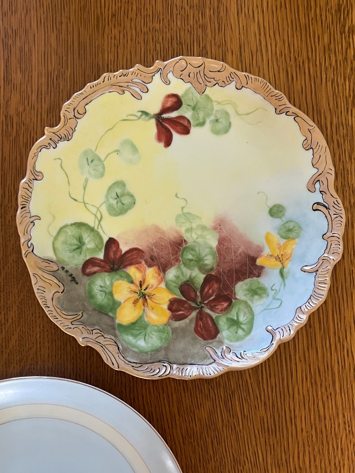 Vintage Lot of Hand Painted Yellow Daffodil Flowers Scalloped edge Rust & Taupe