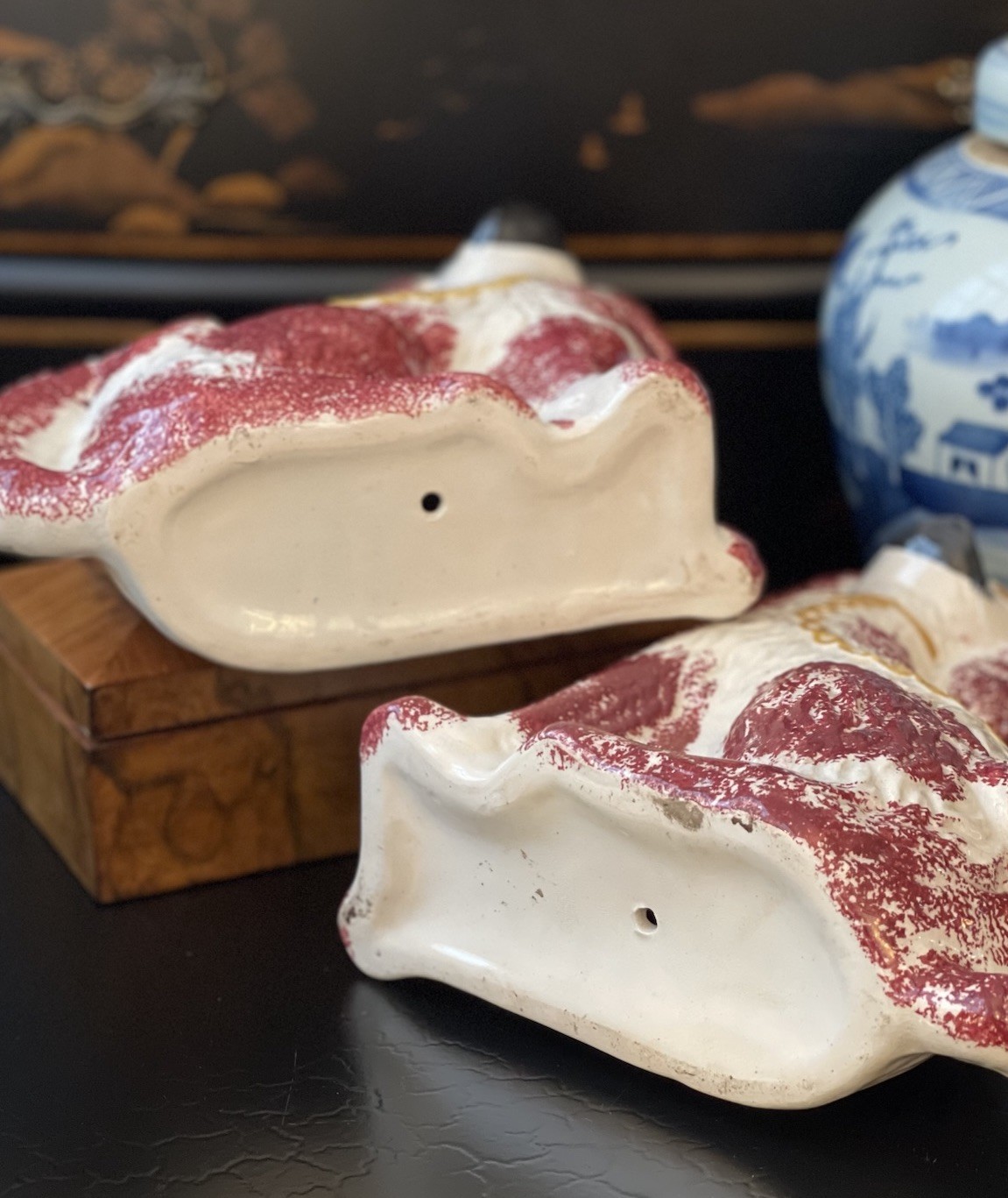 Magnificent Rare 19C English Staffordshire Spaniel Mantle Dog Pair Burgundy 9.5”