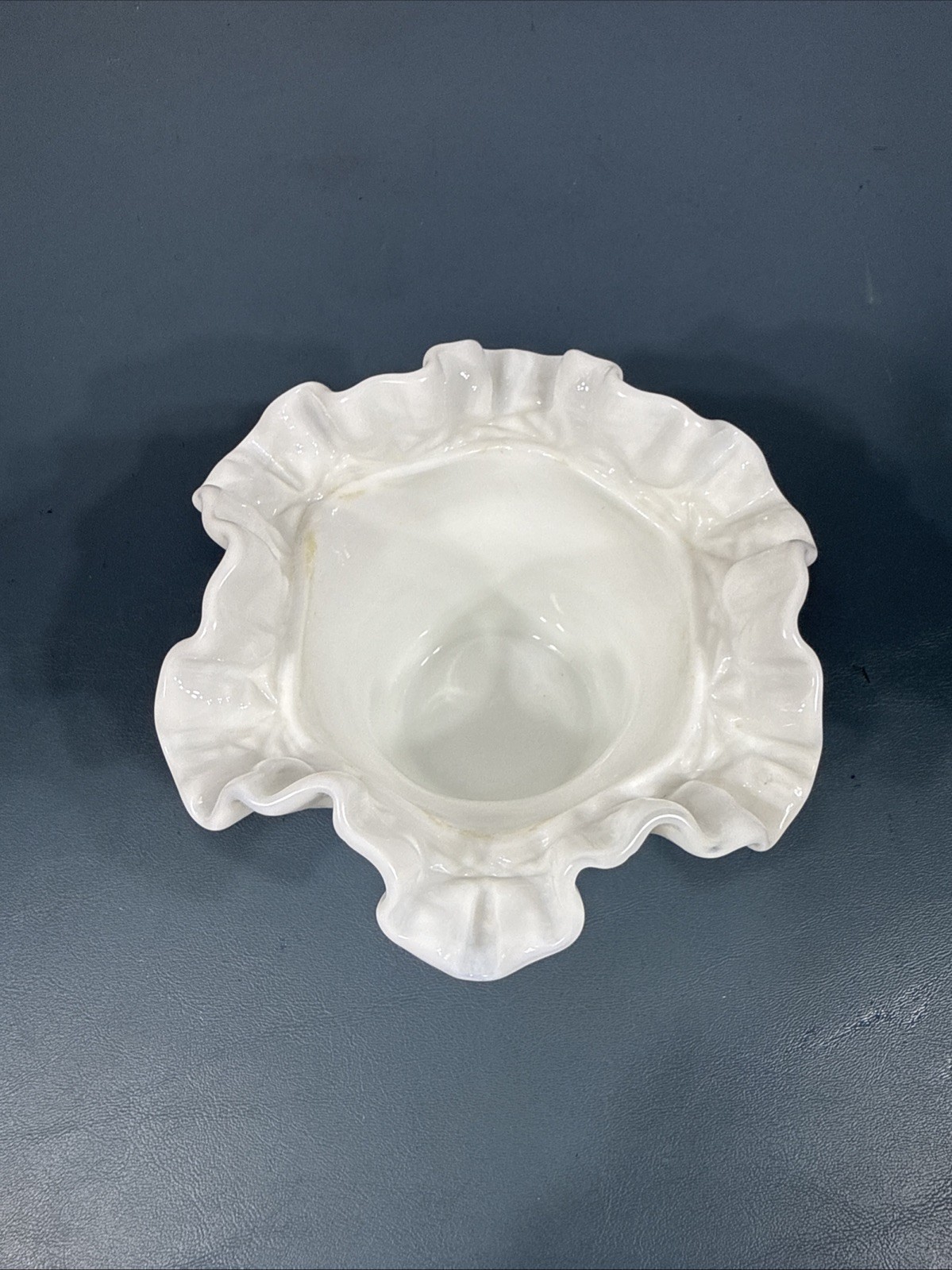 Vintage Fenton Milk Glass Daisy & Button Ruffle Edge Top Hat Vase Planter
