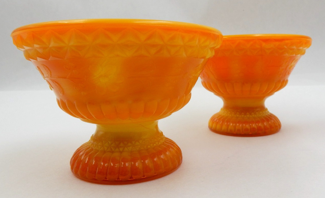 VINTAGE BOYD CRYSTAL ART GLASS ORANGE YELLOW SWIRL SLAG GLASS CANDLE HOLDERS