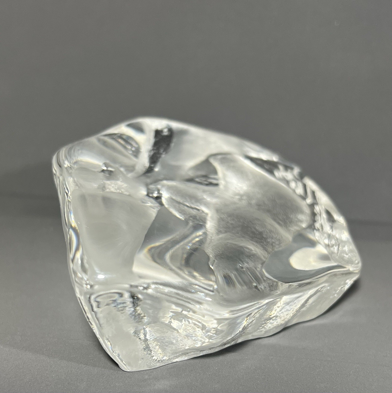 Mats Jonasson Art Glass Crystal Polar Bear Paperweight Sculpture 3550