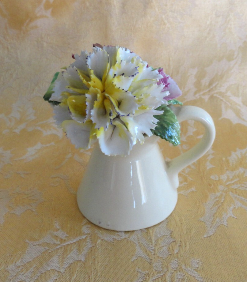 Pair of Radnor Fine Bone China England Flowers Pot and Cup Shape Baskets